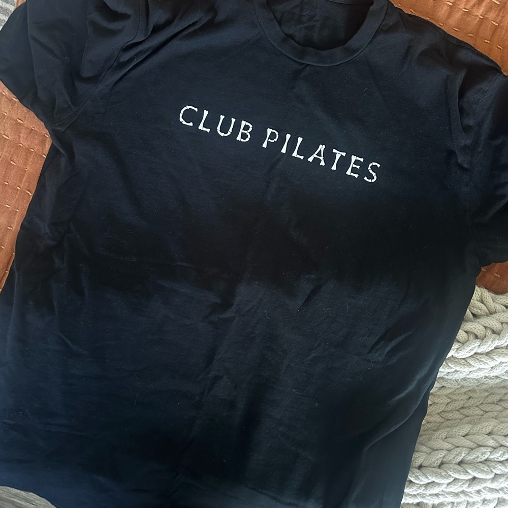Club Pilates Women's Black Short Sleeve Tee